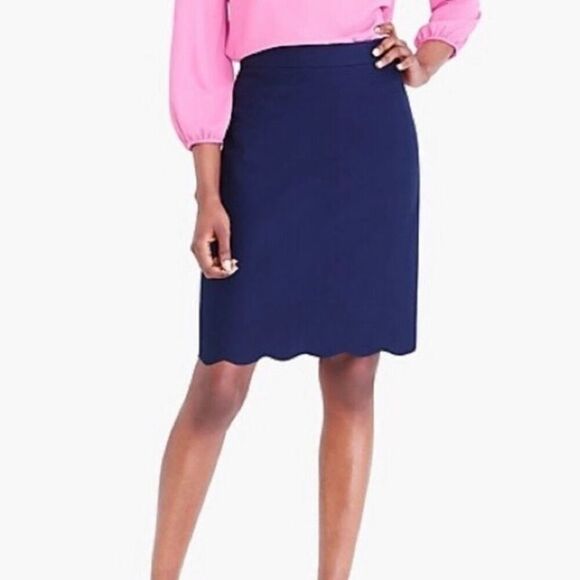 J. Crew Scalloped Pencil Skirt size 2 Dark Blue - Picture 1 of 7